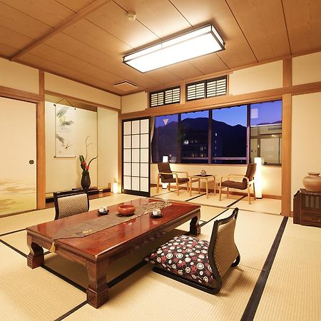 Kotobukiso Hotel Shin'onsen Zewnętrze zdjęcie
