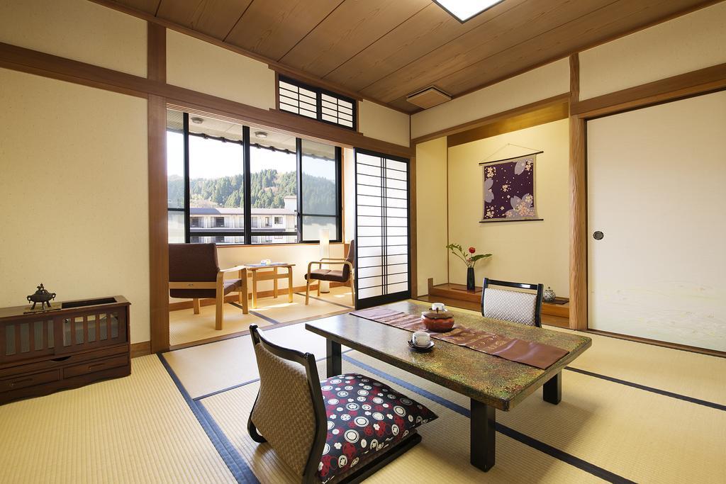 Kotobukiso Hotel Shin'onsen Zewnętrze zdjęcie